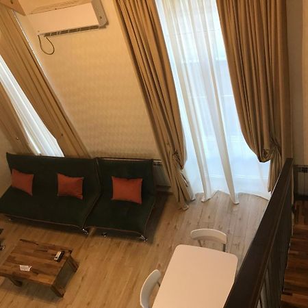 Full Comfort Apartment On Aghmashenebeli Tbilisi Exteriör bild