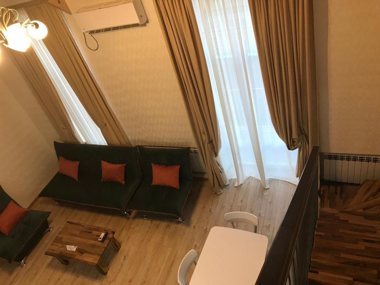 Full Comfort Apartment On Aghmashenebeli Tbilisi Exteriör bild