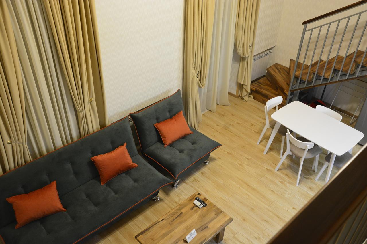 Full Comfort Apartment On Aghmashenebeli Tbilisi Exteriör bild