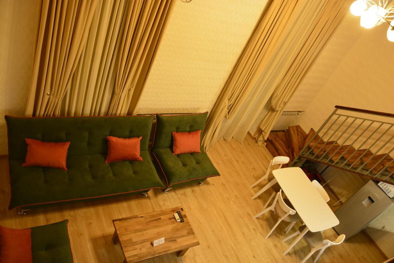 Full Comfort Apartment On Aghmashenebeli Tbilisi Exteriör bild